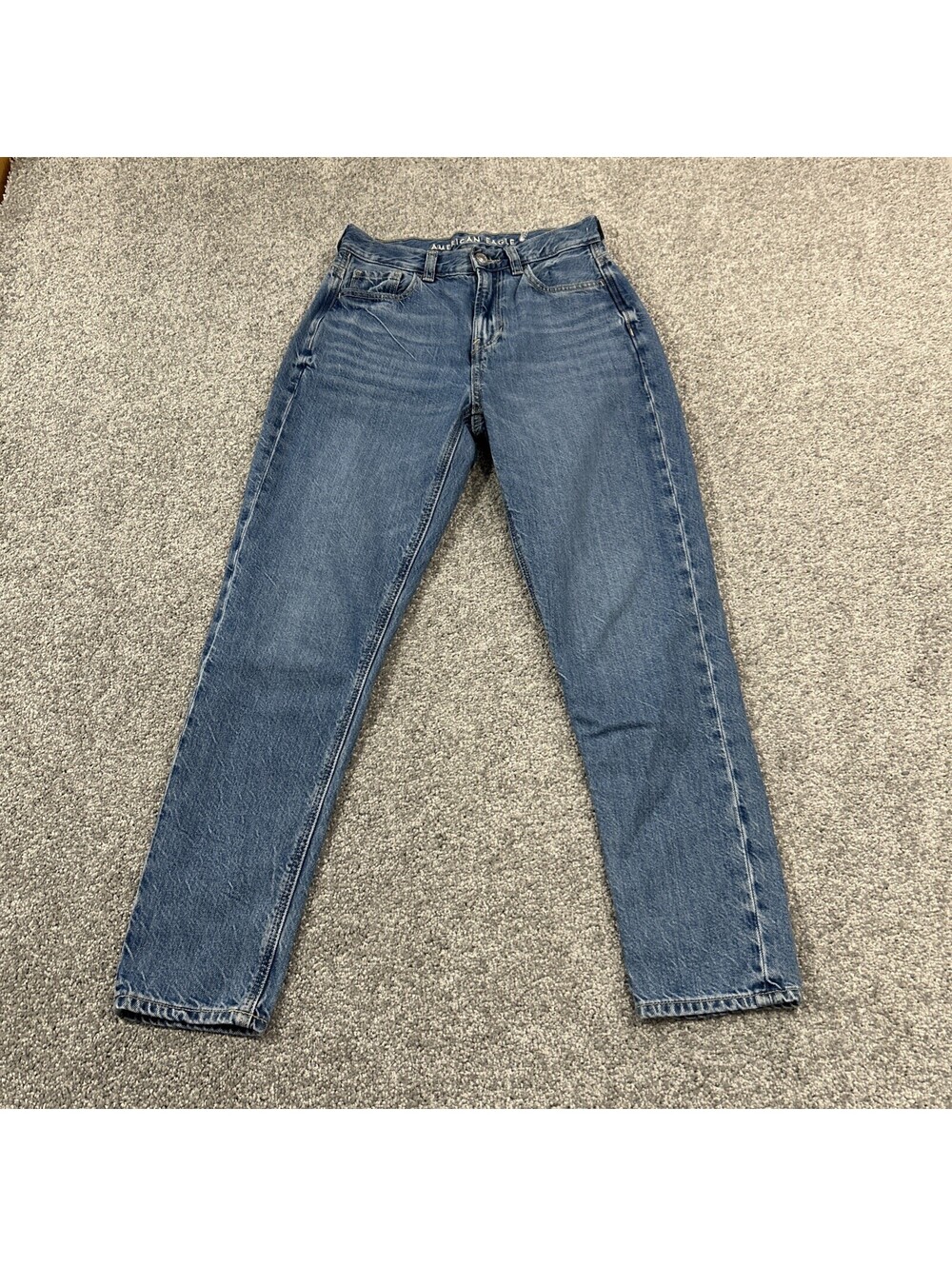 American Eagle Mom Jean Y2K Fit Classic Denim